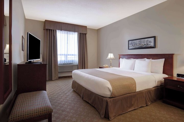 Days Inn by Wyndham Dawson Creek