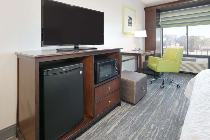 Room 8 of 38