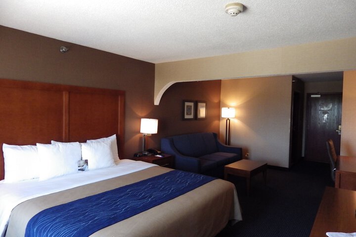 Comfort Inn Crystal Lake - Algonquin