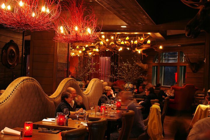 Dining 45 of 63