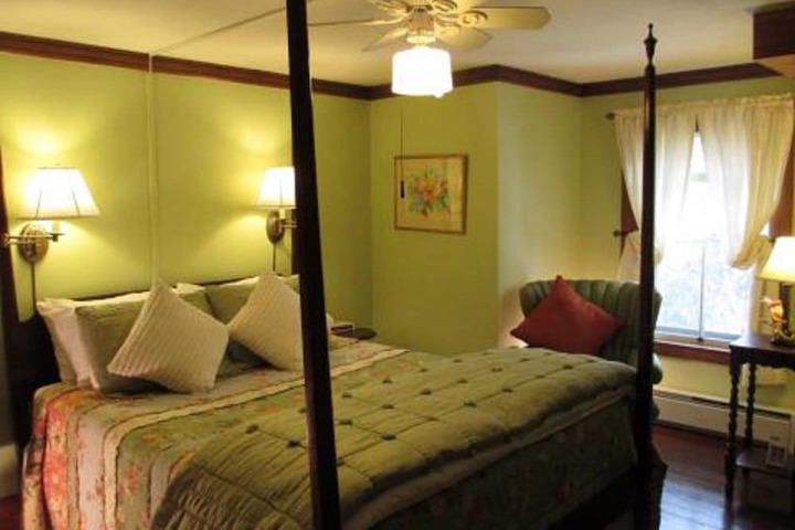 Room 18 of 89