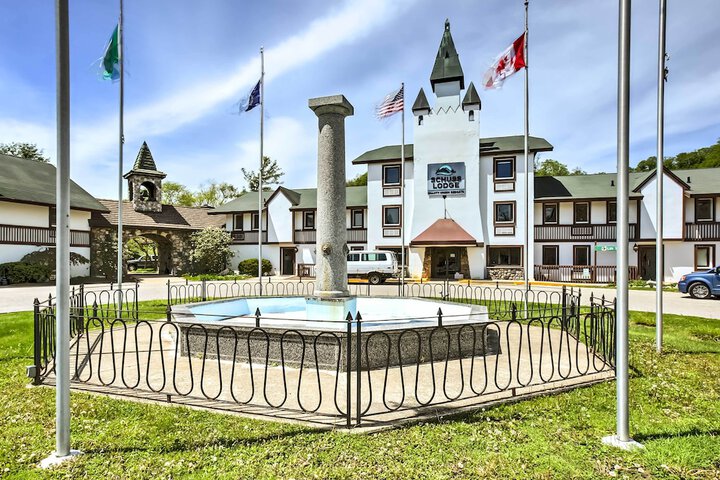 Bellaire Condo in Shanty Creek Resort!