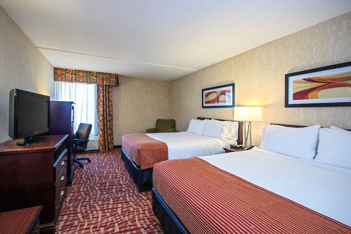 Room 9 of 22