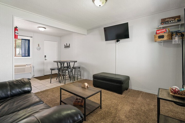 Room 65 of 154
