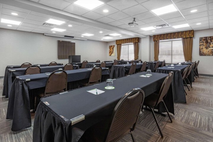 Wingate by Wyndham Tinley Park