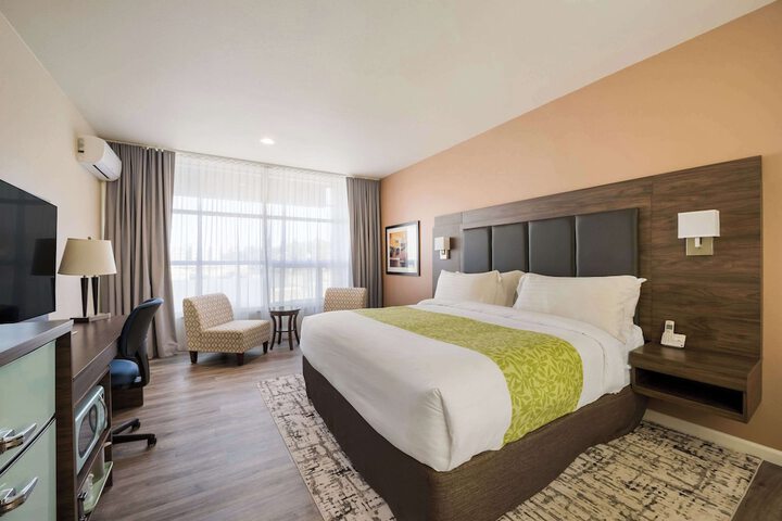 Room 42 of 78