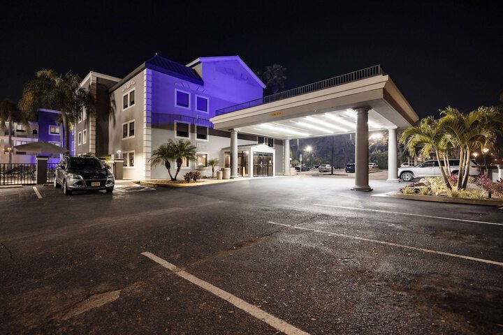 Hotel 4 of 56