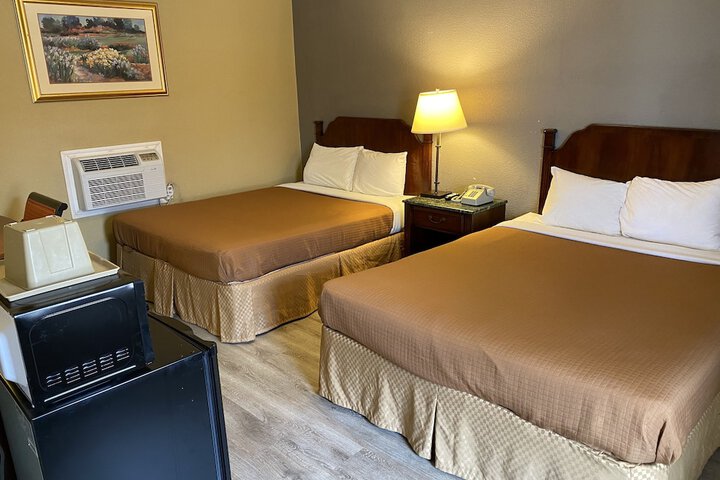 Room 16 of 27