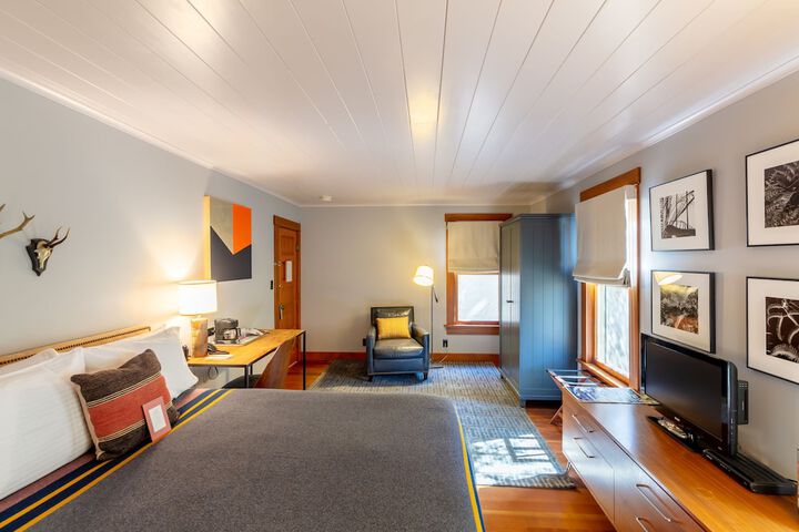 The Outlook Lodge