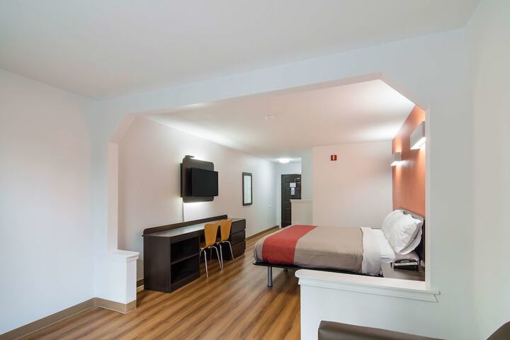 Room 12 of 31