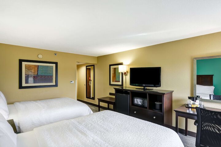 Room 13 of 52