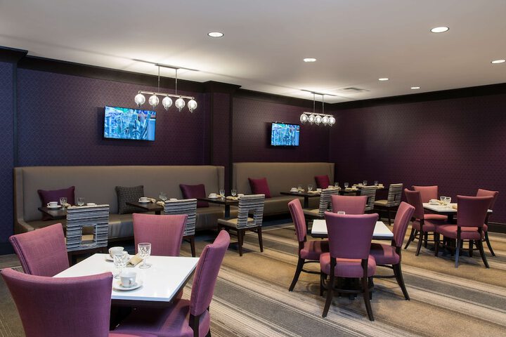DoubleTree by Hilton Schenectady Downtown