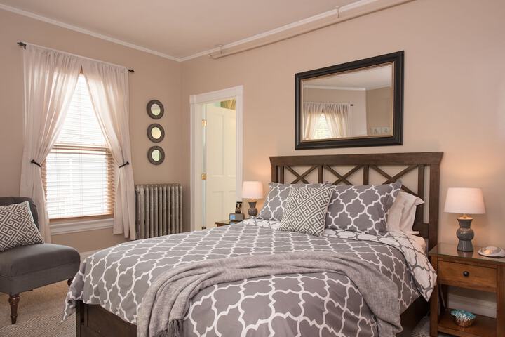 Room 27 of 36