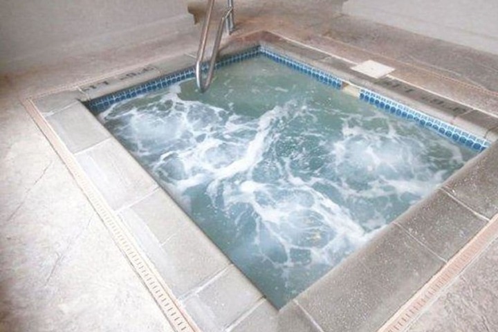 Pool 5 of 43