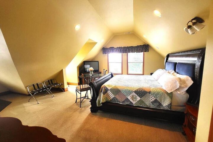 The Mansion Inn