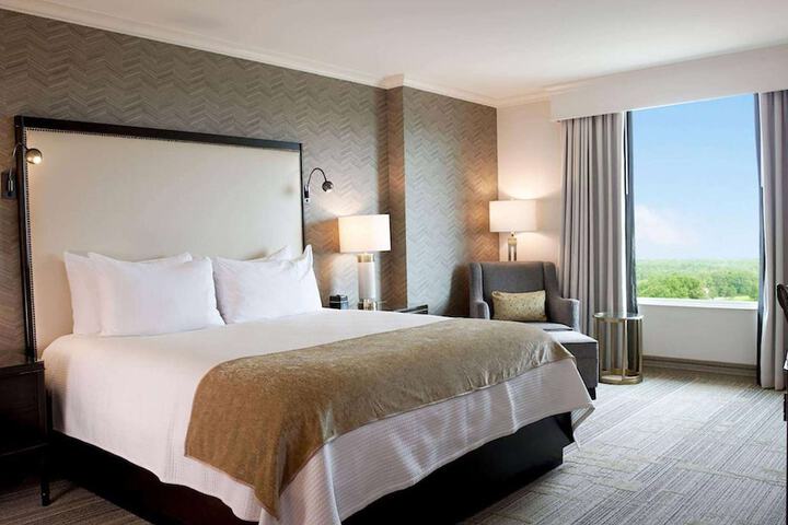 Room 73 of 175