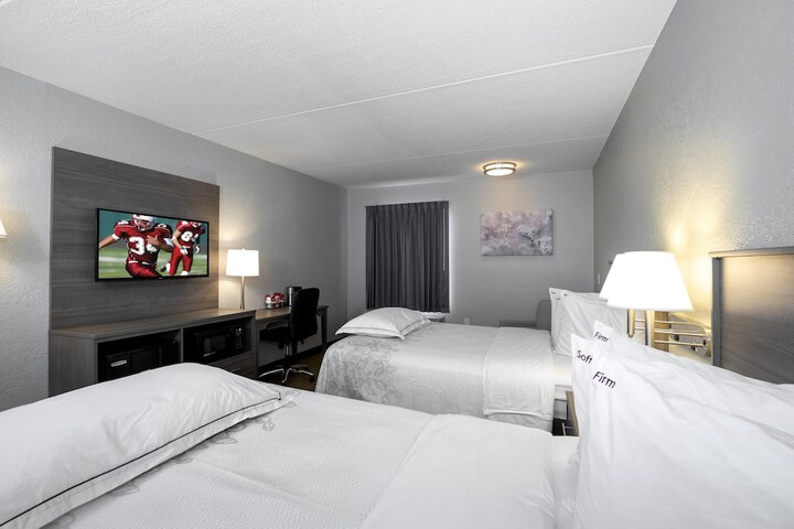 Red Roof Inn PLUS+ Boston - Mansfield / Foxboro