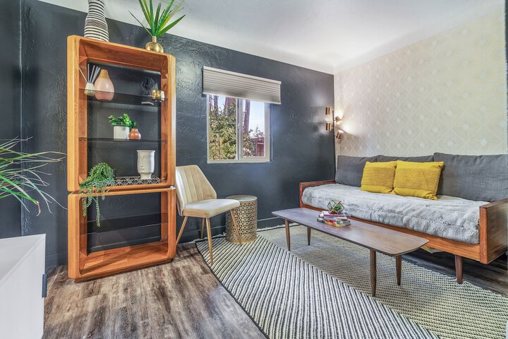 b.side motel + rv