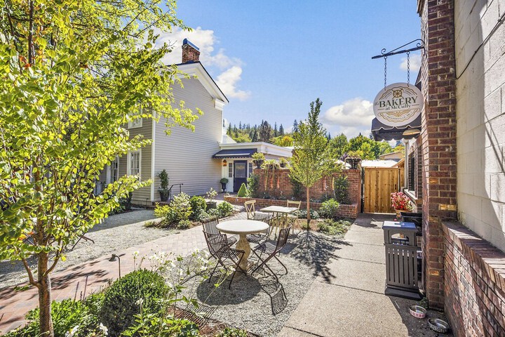 McCully House Inn