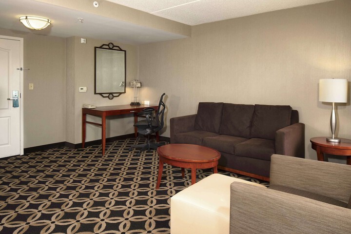 Room 27 of 51