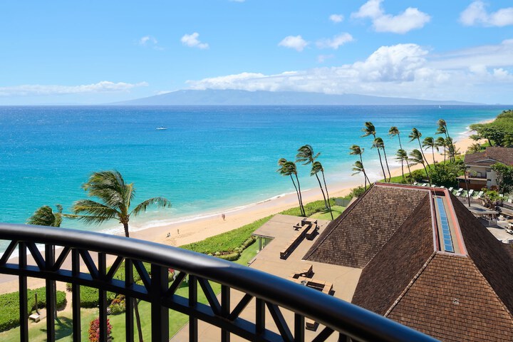 Royal Lahaina Resort & Bungalows