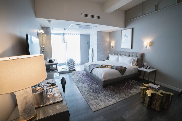Room 49 of 97