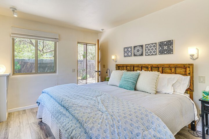 Vibrant casa Paloma w / Patio - Near Vineyards!