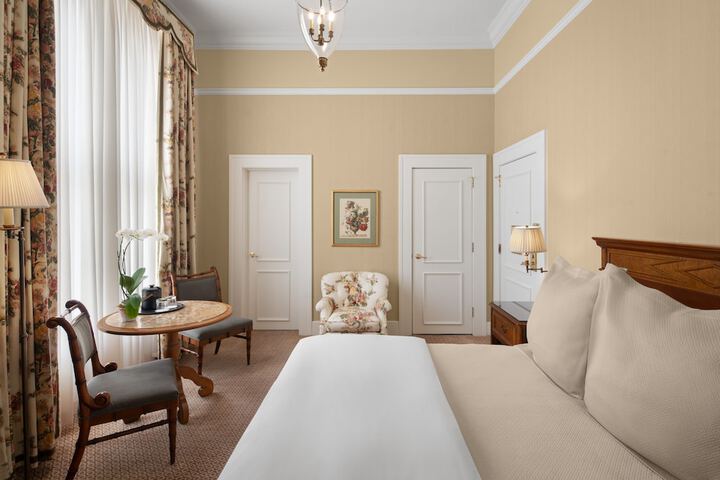Room 48 of 89
