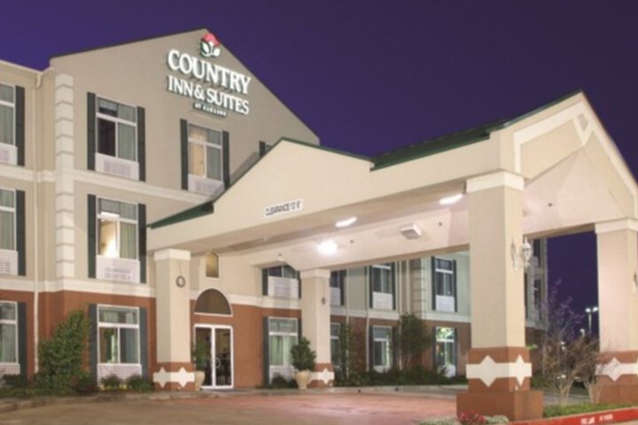 COUNTRY INN AND SUITES BY RADISSON AUST