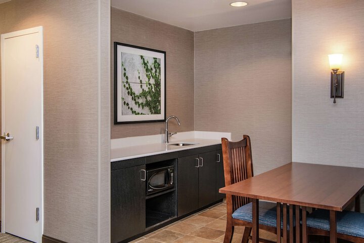 Hampton Inn & Suites Rochester / Victor