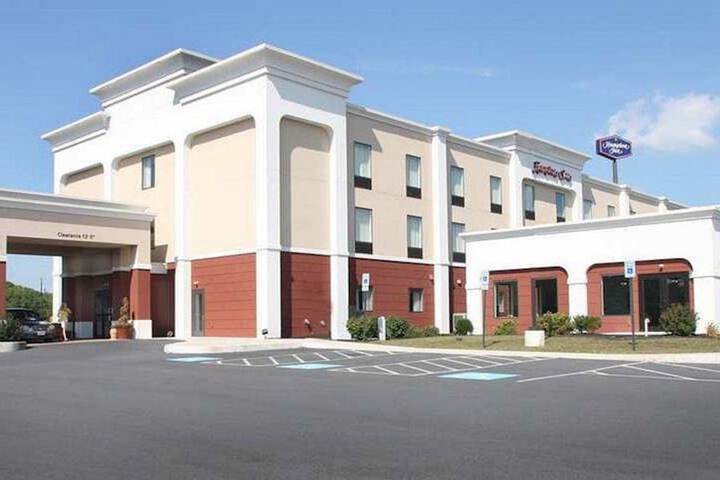 Hotel 7 of 94
