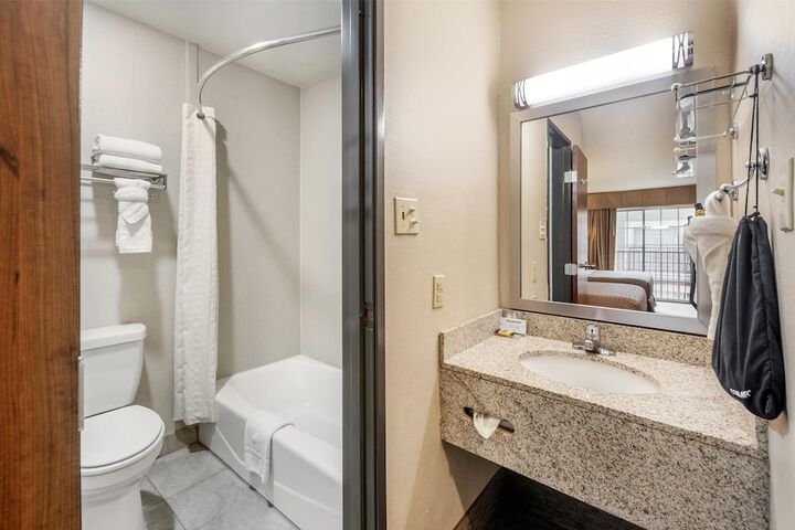 Best Western Plus Atrium Inn