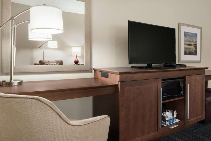 Room 9 of 33