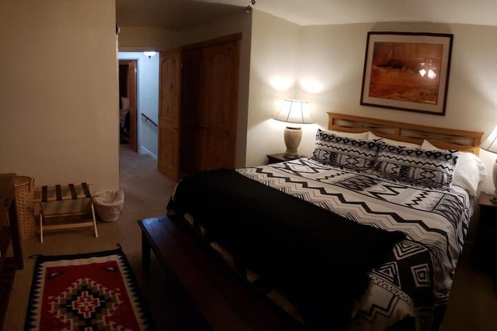 Room 32 of 87