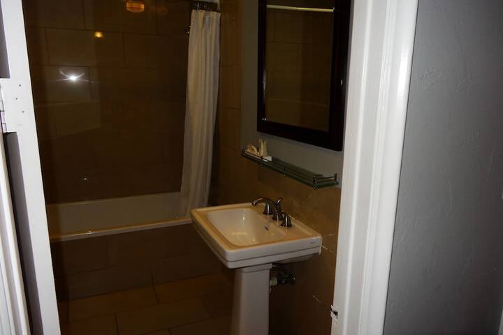 Room 41 of 67
