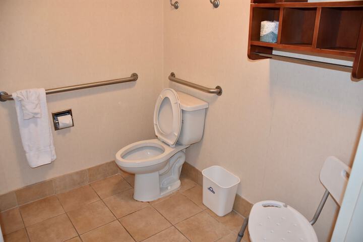Room 10 of 35