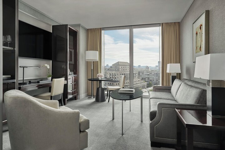 Room 21 of 92