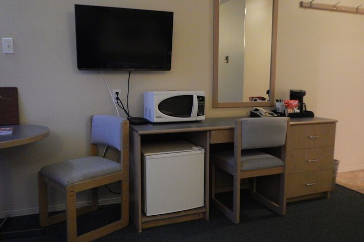Room 12 of 24