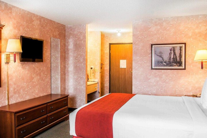 Room 34 of 49