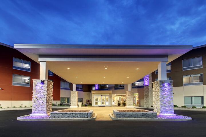 Hotel 8 of 70