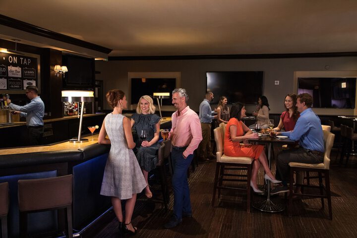 Dining 76 of 130