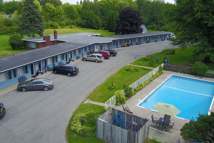 Skaneateles Inn on 20