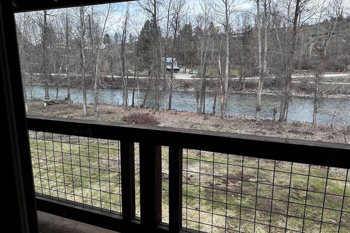 Methow River Lodge & Cabins