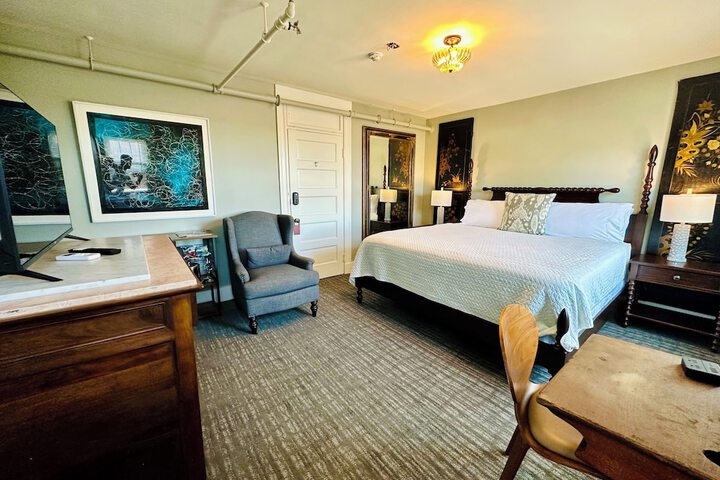 Room 54 of 167