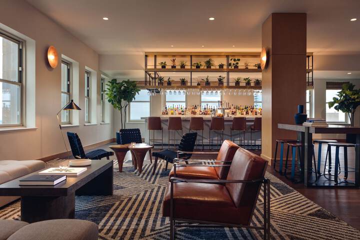 Kimpton Harper Hotel by IHG