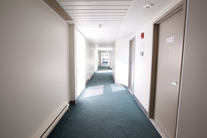 Ballroom/Hall 30 of 34