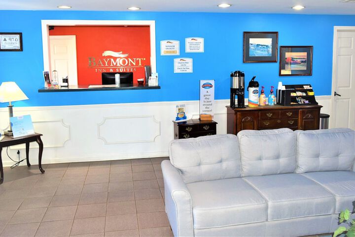 Baymont by Wyndham Forest City