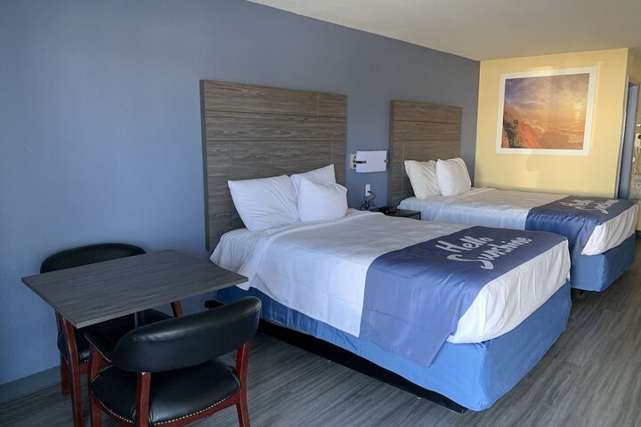 Room 8 of 23