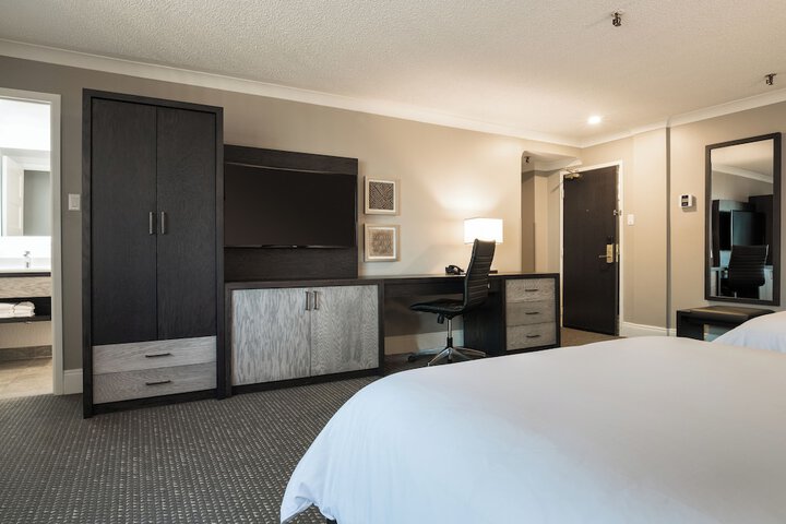 Room 43 of 205