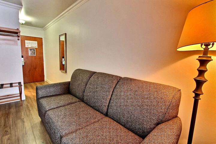 Room 12 of 59